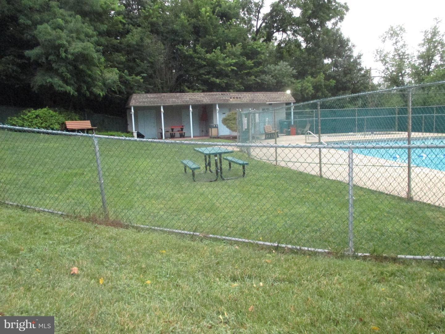 170 Salem Road photo 2