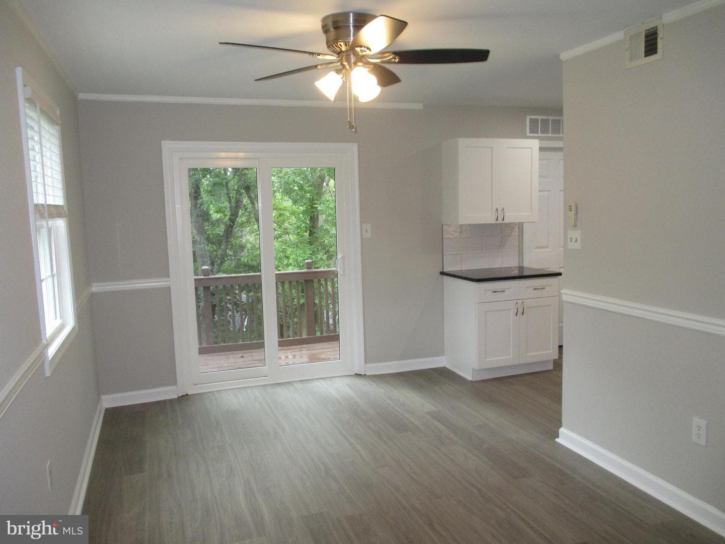 170 Salem Road photo 8