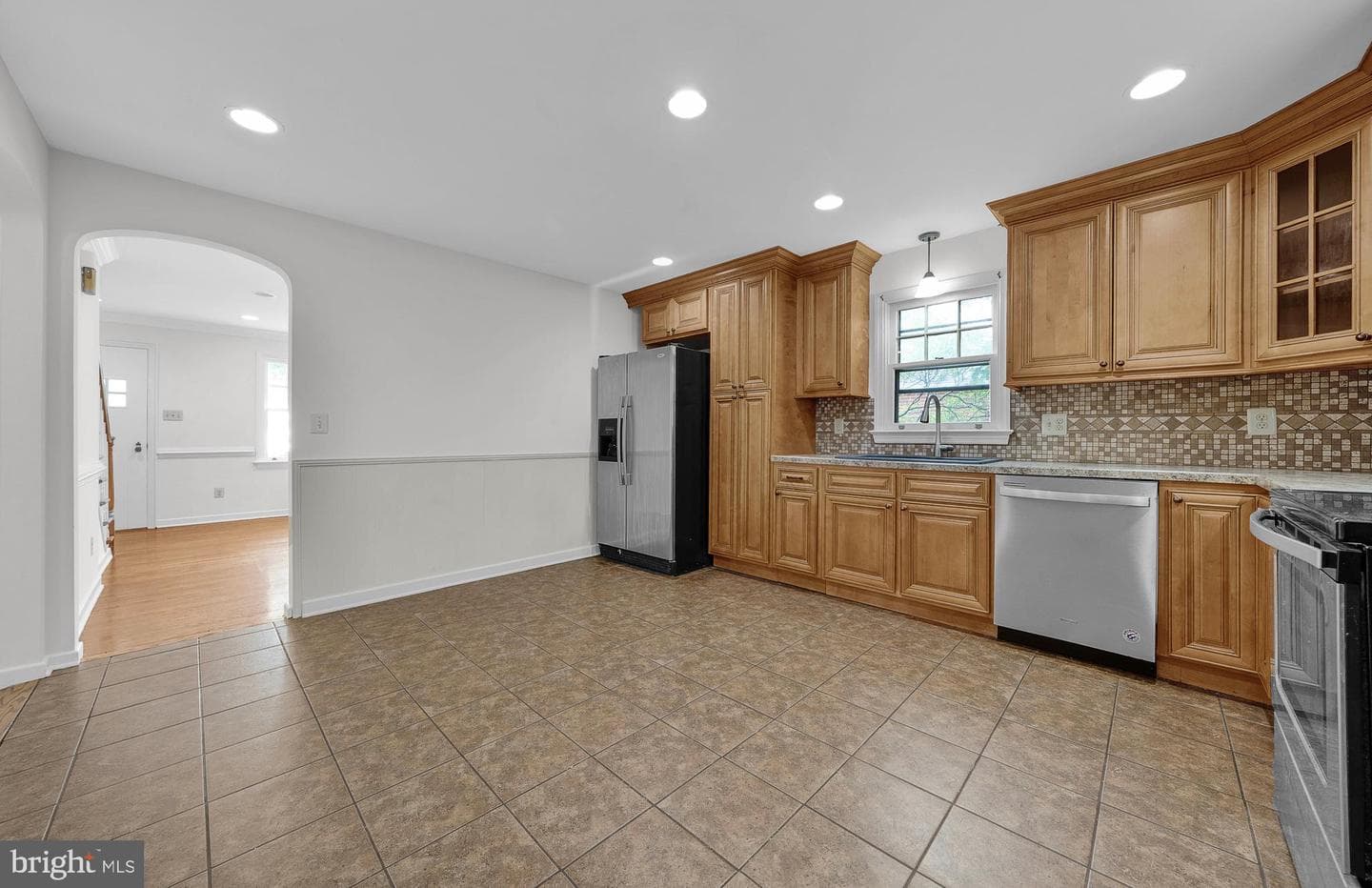 2031 Oak Avenue photo 13