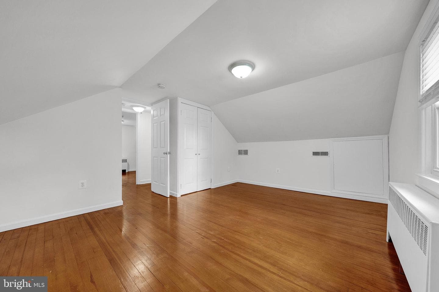 2031 Oak Avenue photo 36