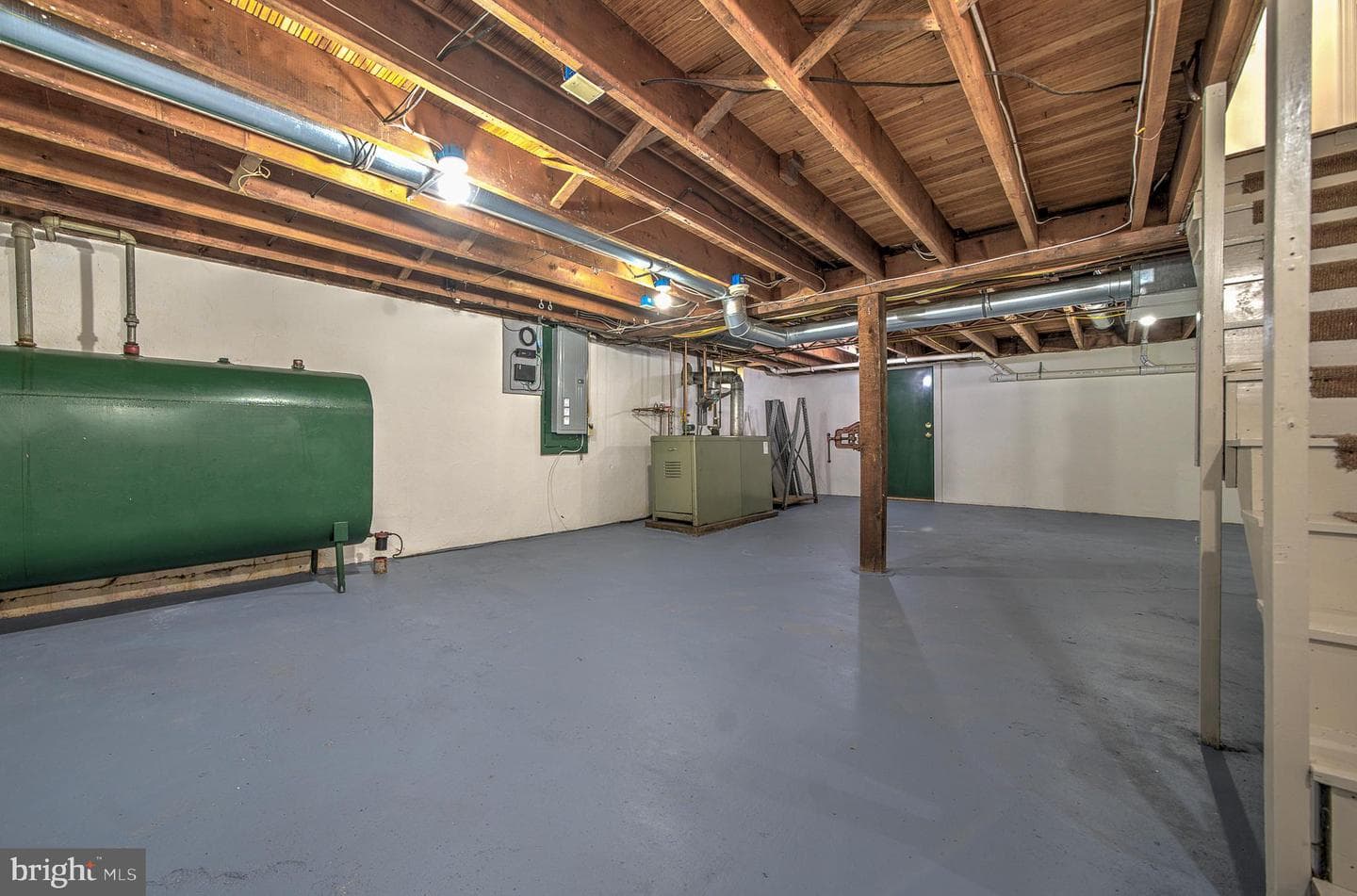 2031 Oak Avenue photo 40