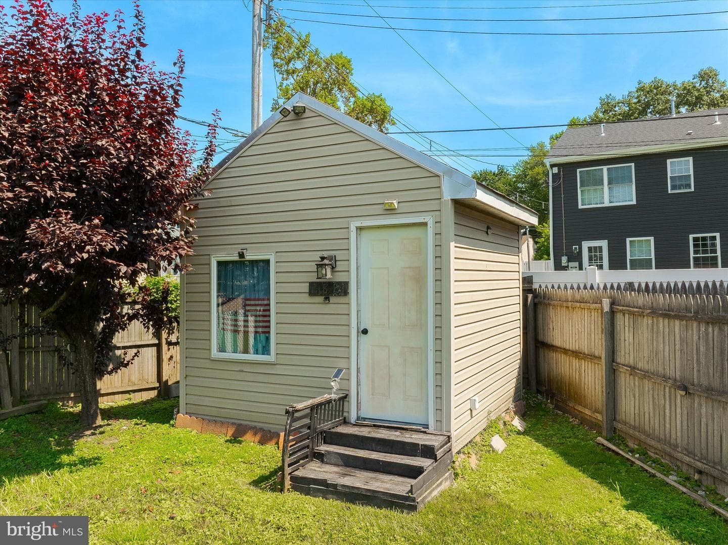 2817 Anzac Avenue photo 24