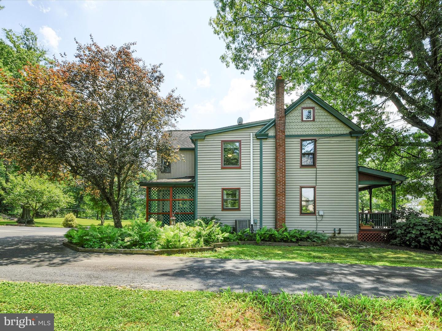 2221 Little Road photo 4