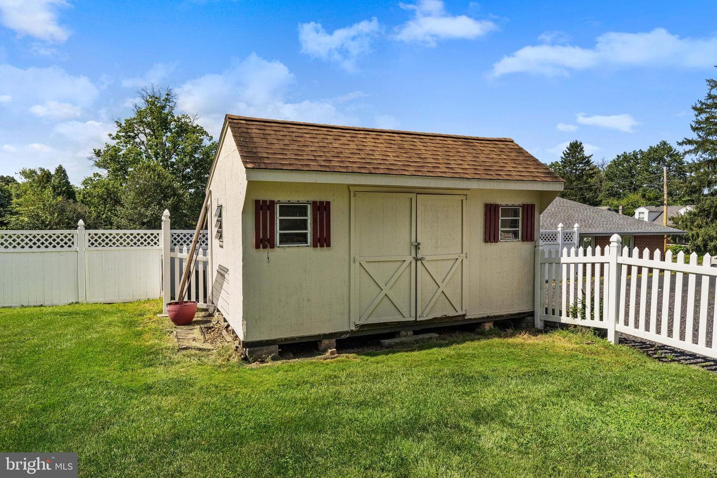 356 N Price Street photo 25
