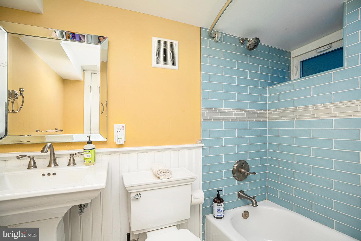 7238 Hollywood Road photo 20