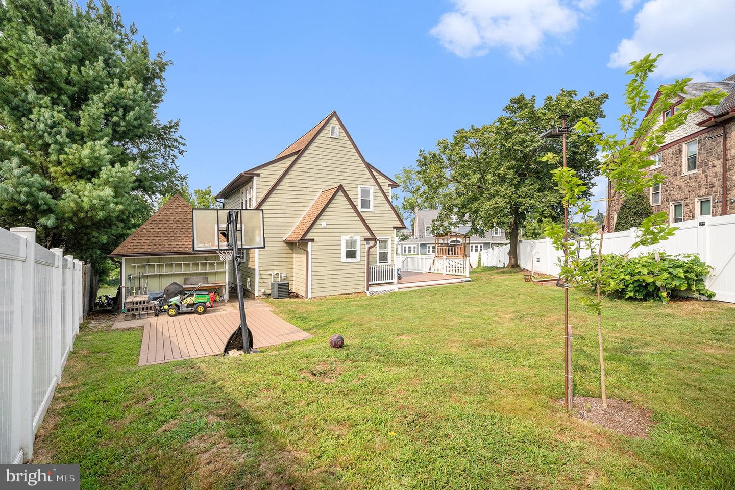 7238 Hollywood Road photo 24