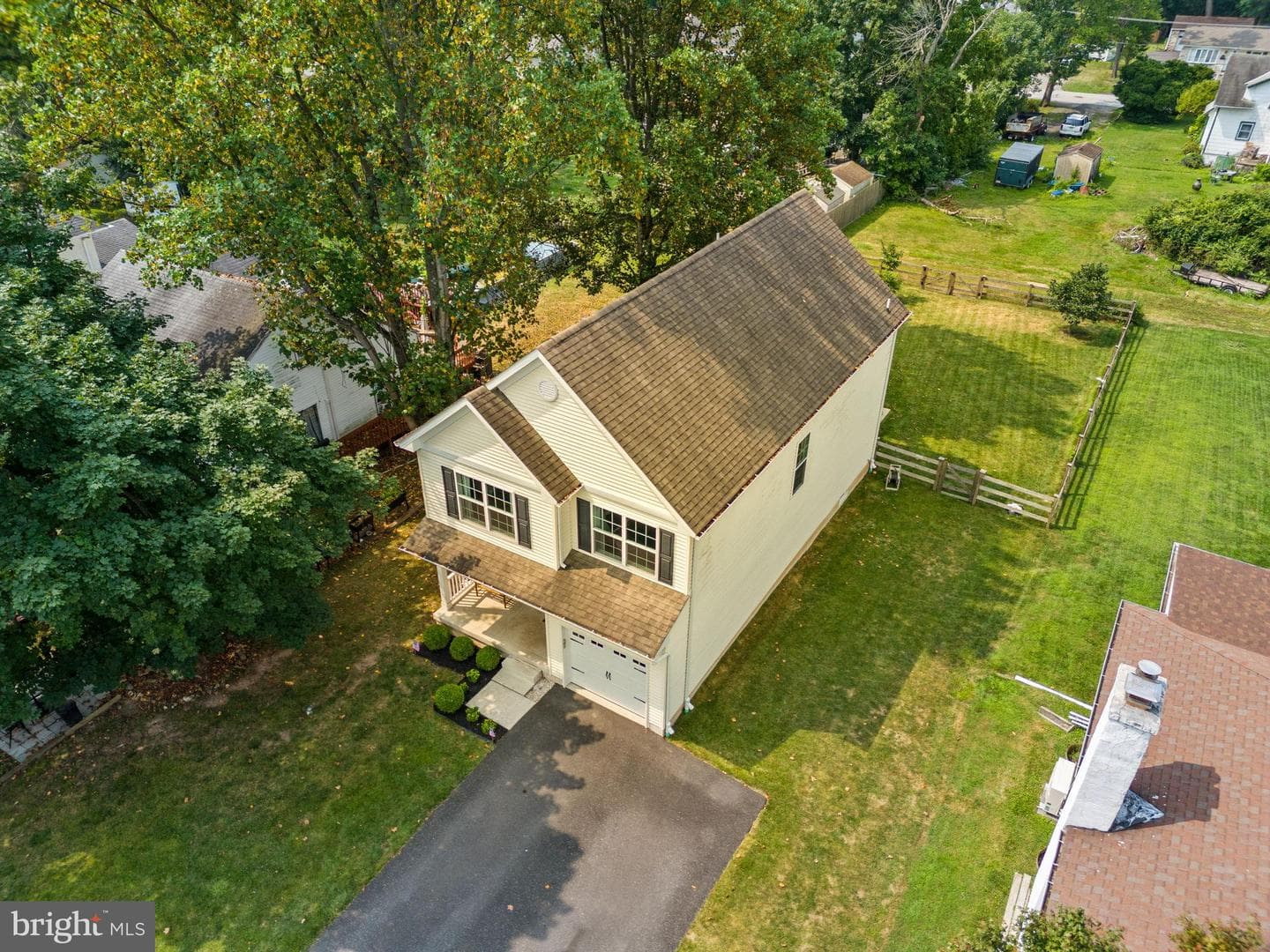 1042 Trewellyn Avenue photo 35