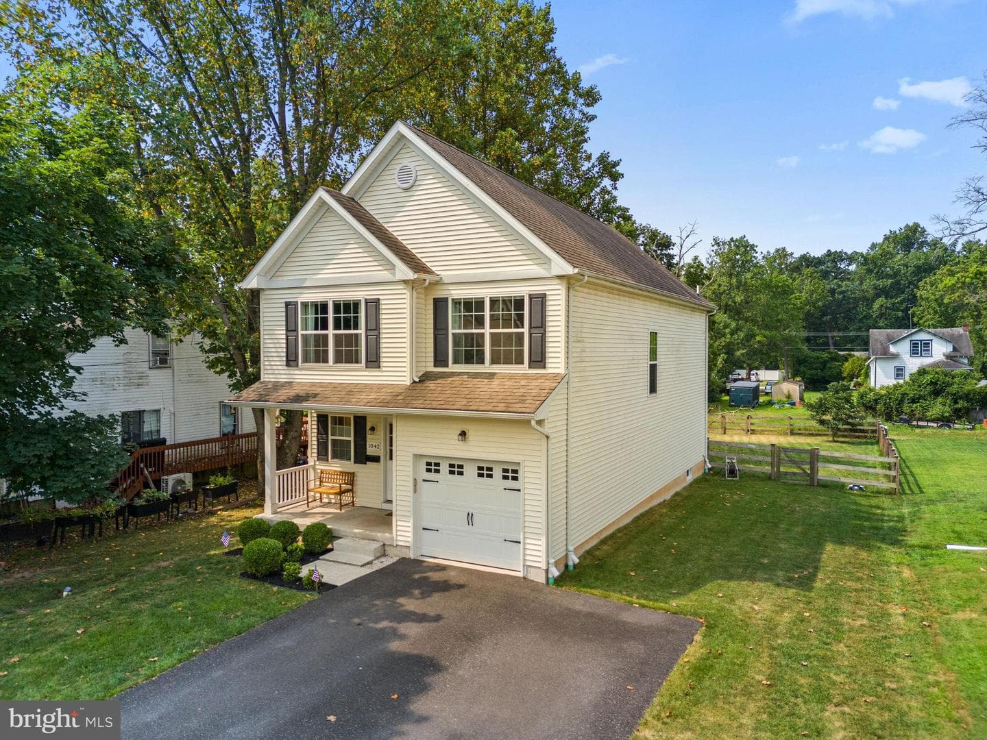 1042 Trewellyn Avenue photo 36