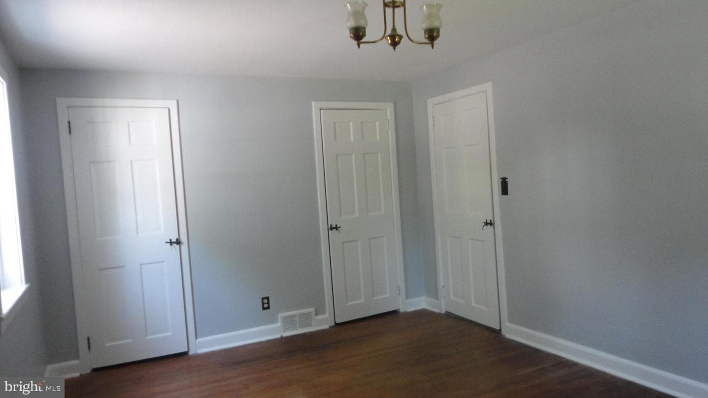 37 Burnside photo 19