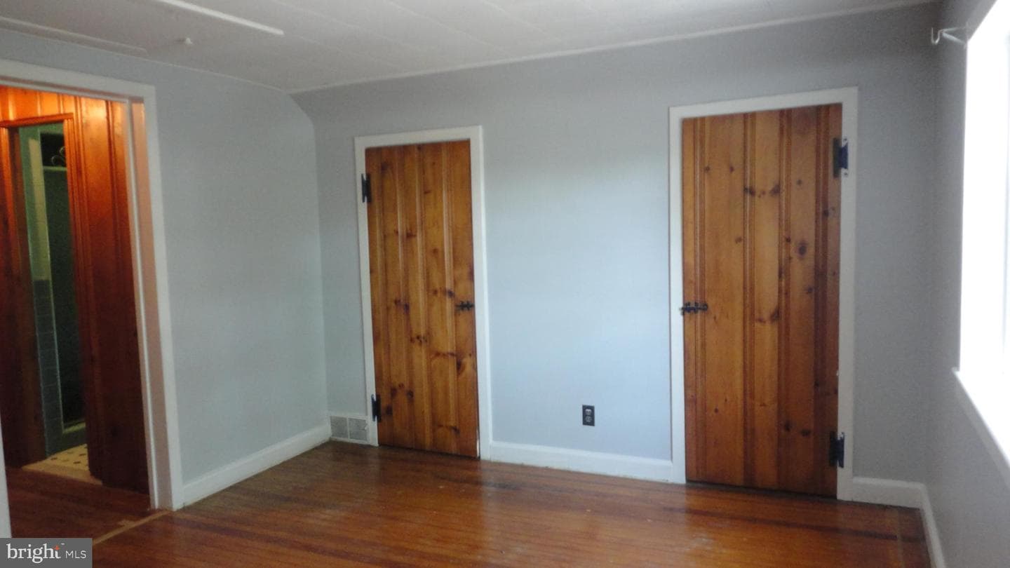 37 Burnside photo 20