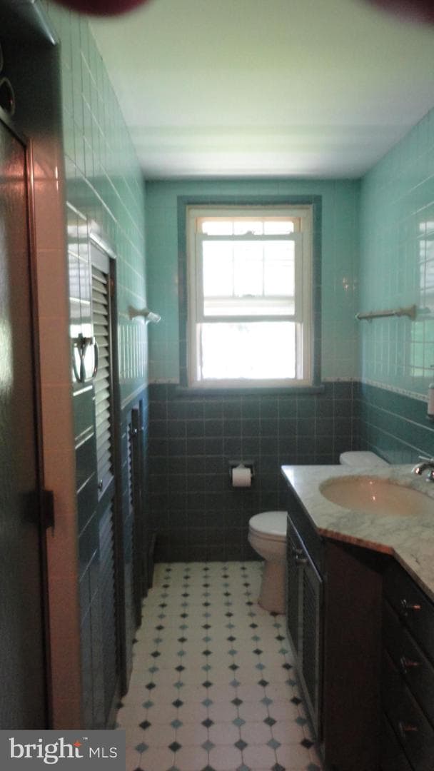 37 Burnside photo 22