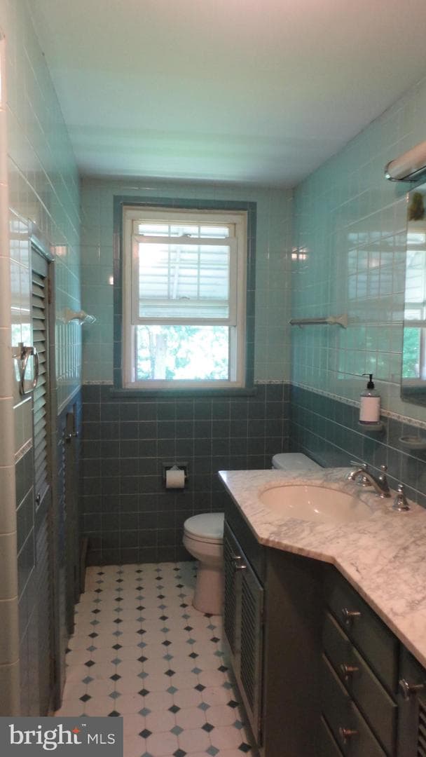 37 Burnside photo 23