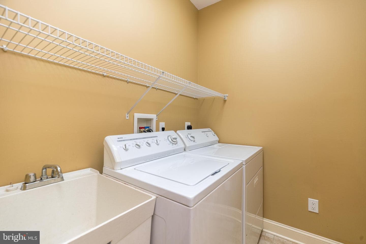 308 Melbourne Way photo 21