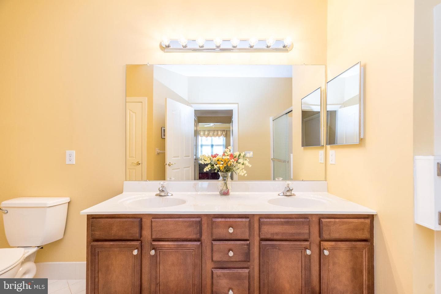 308 Melbourne Way photo 25