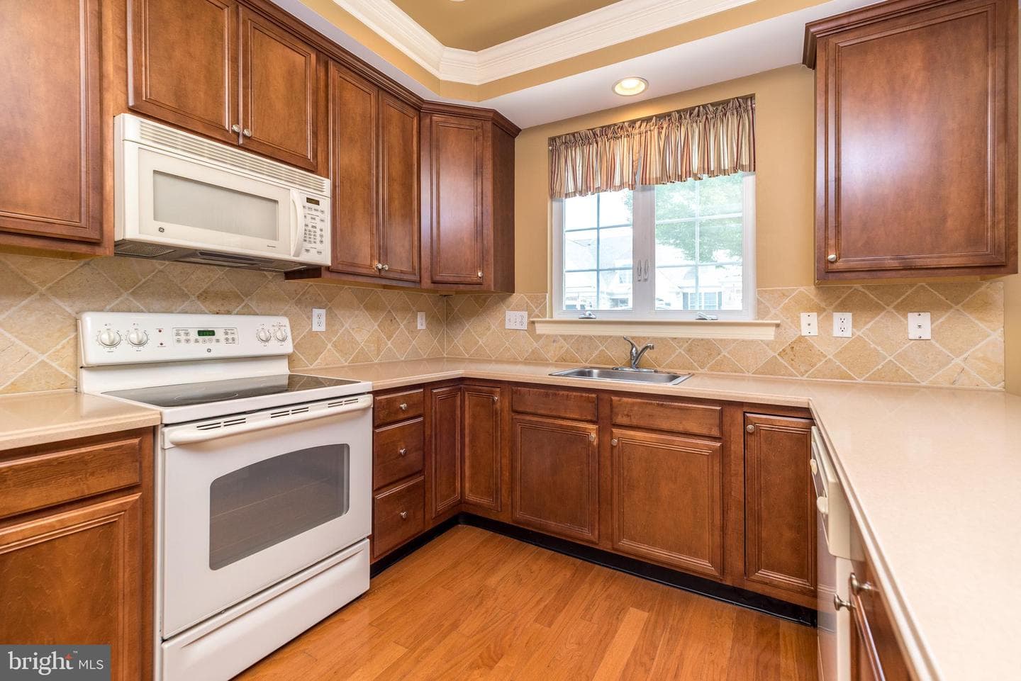 308 Melbourne Way photo 5