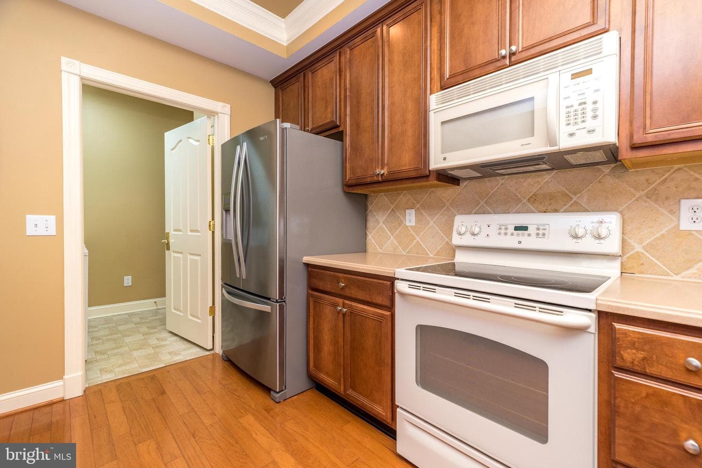 308 Melbourne Way photo 6