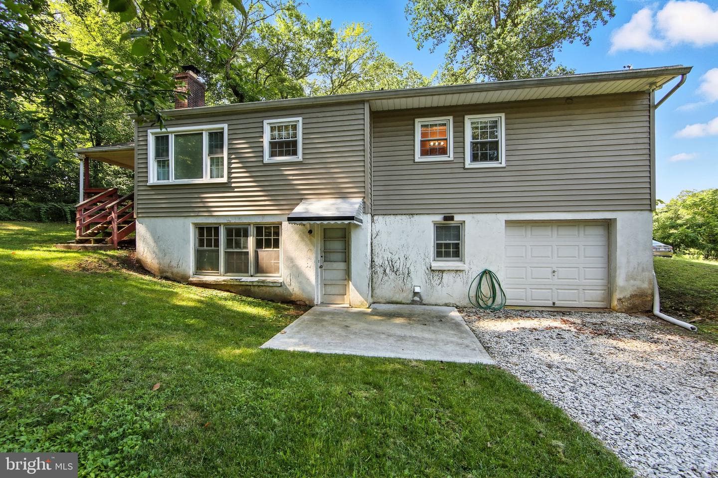 812 Mennonite Road photo 5