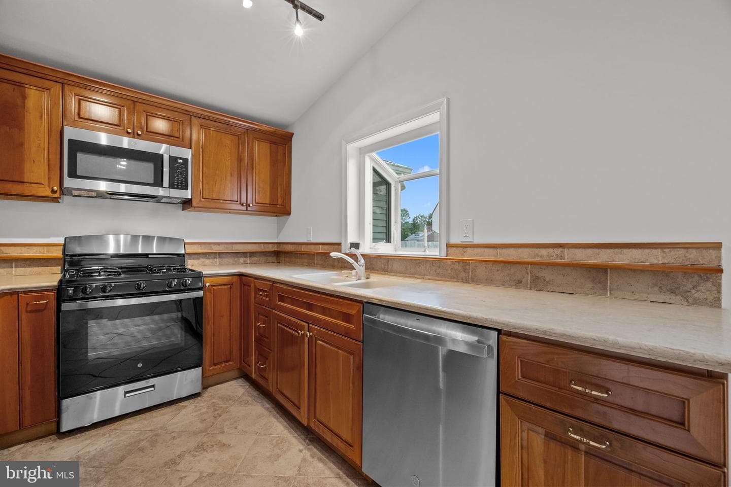 65 Wynmere Drive photo 22