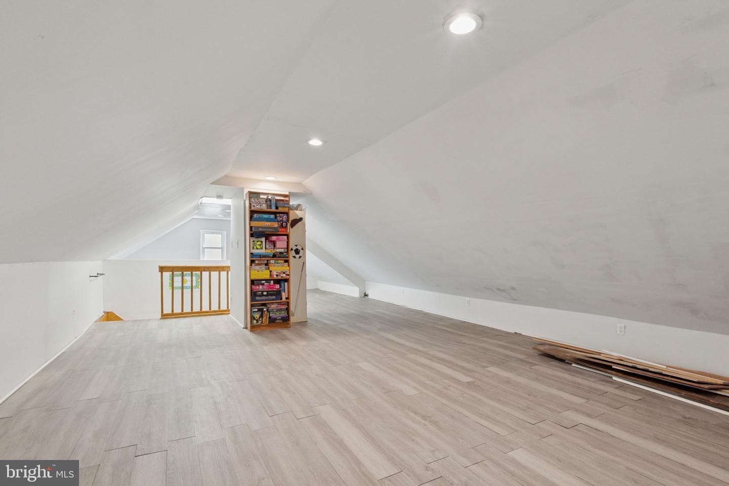 2551 Brookdale Avenue photo 18