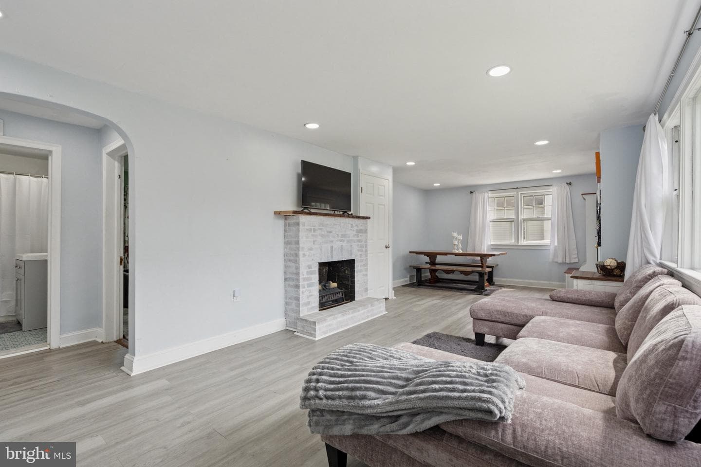 2551 Brookdale Avenue photo 5