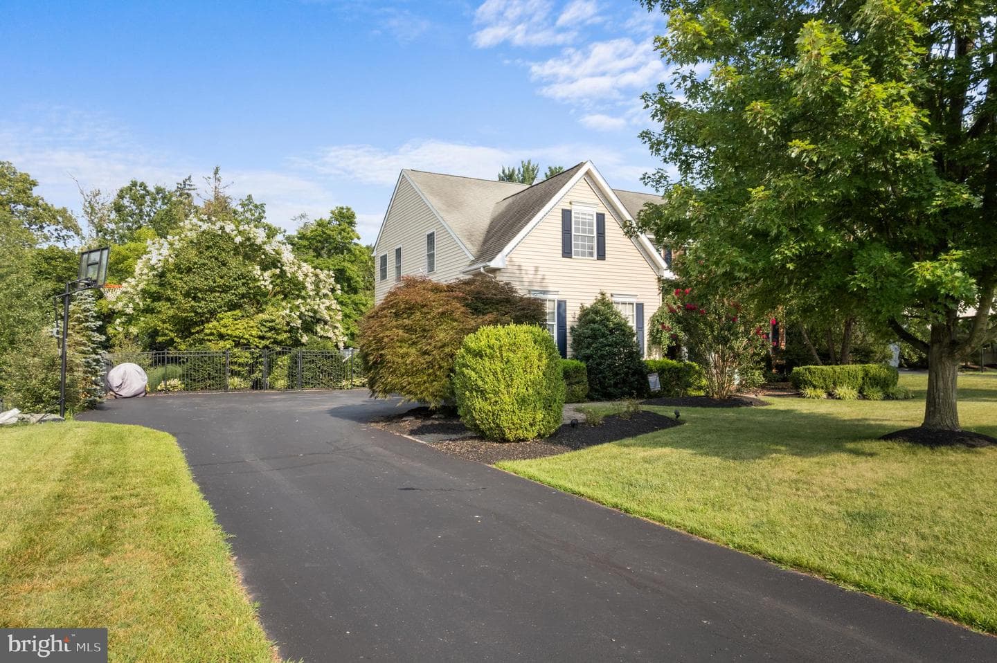 803 Chatham Lane photo 4