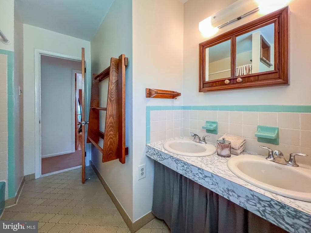 4295 Minnie Lane photo 42