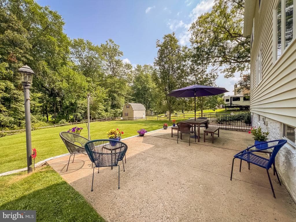 4295 Minnie Lane photo 54