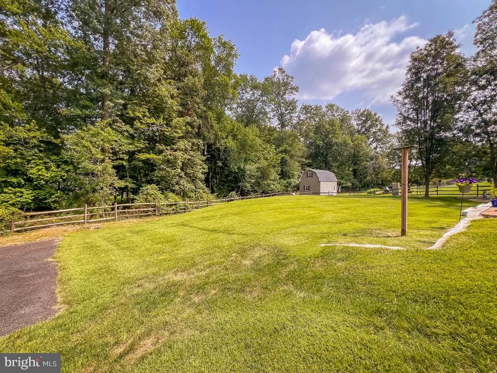 4295 Minnie Lane photo 55