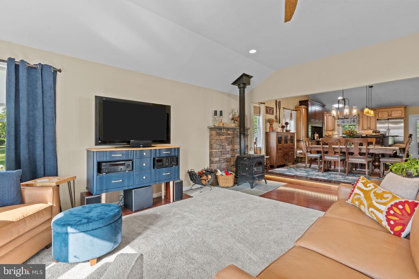 720 Oak Terrace Drive photo 6