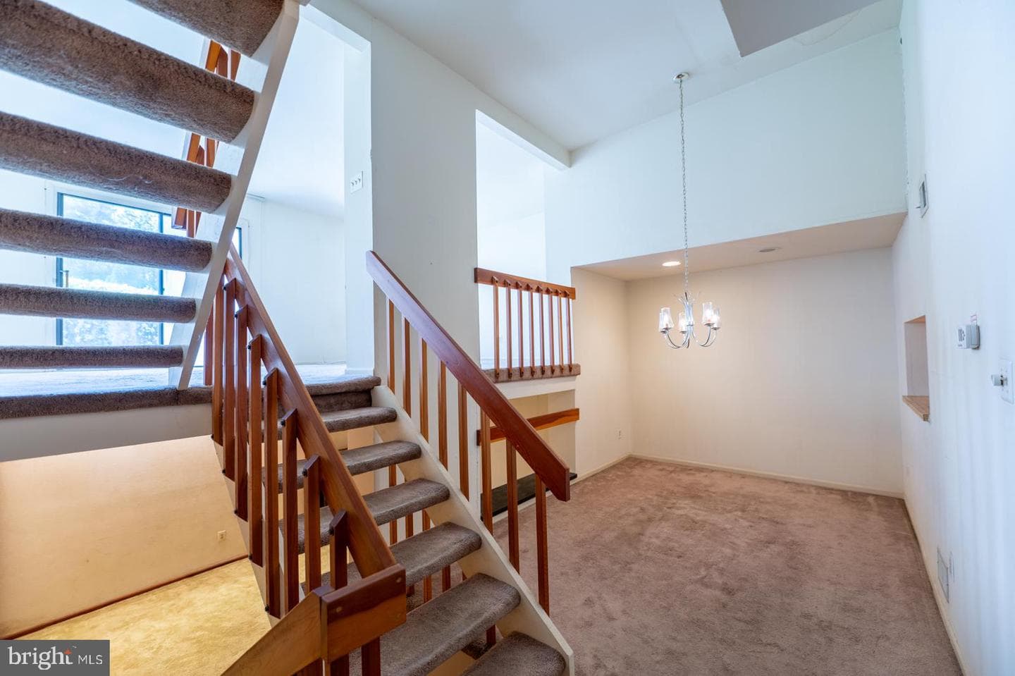 1503 Linden Way photo 8