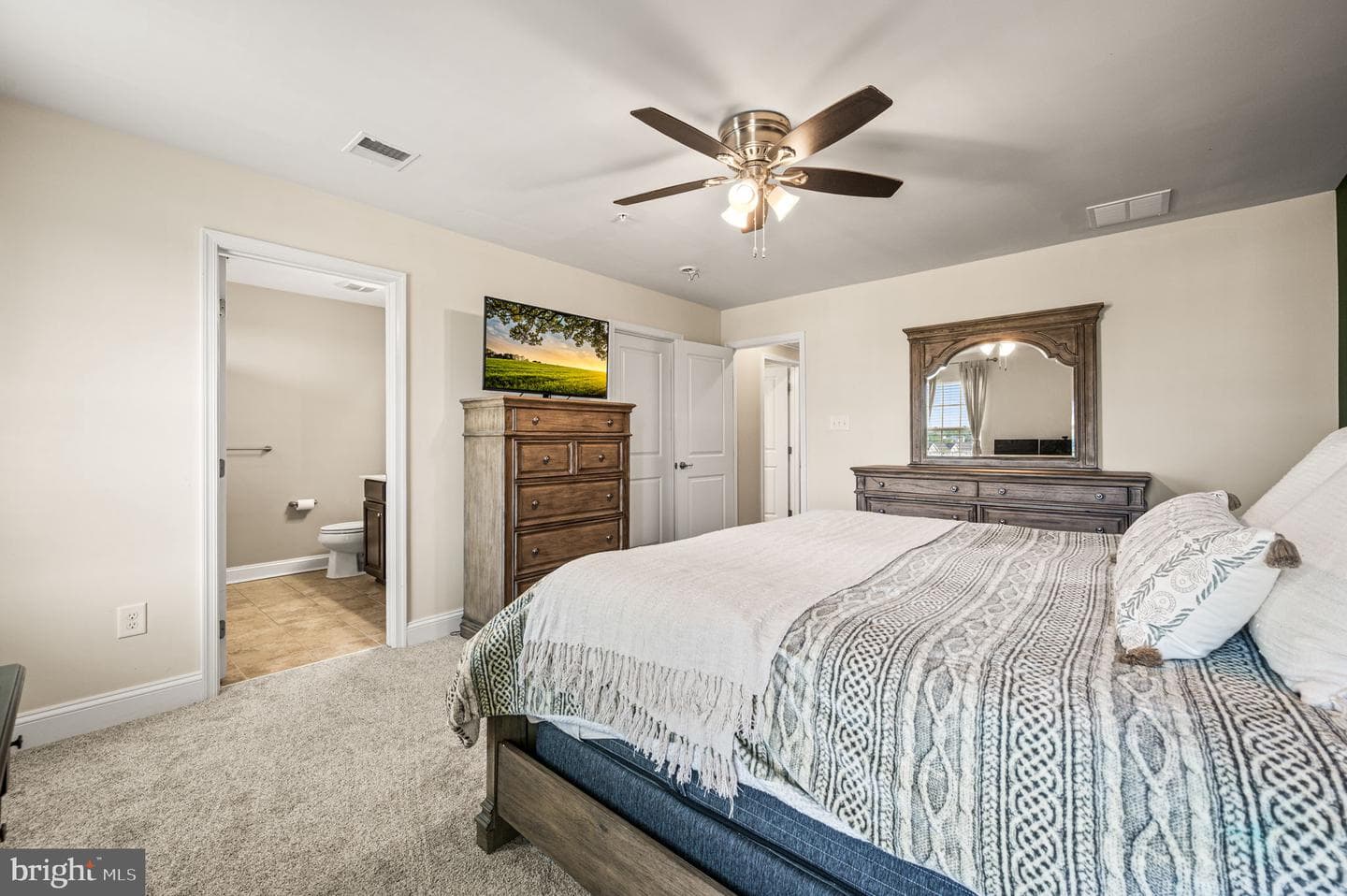 109 Tulip Lane photo 22