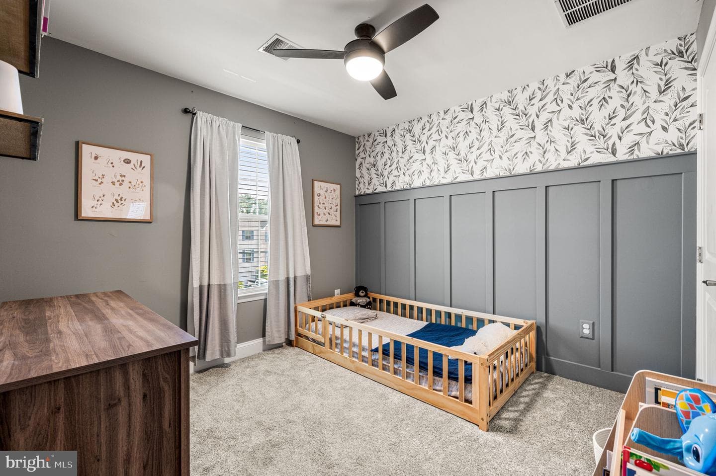 109 Tulip Lane photo 28