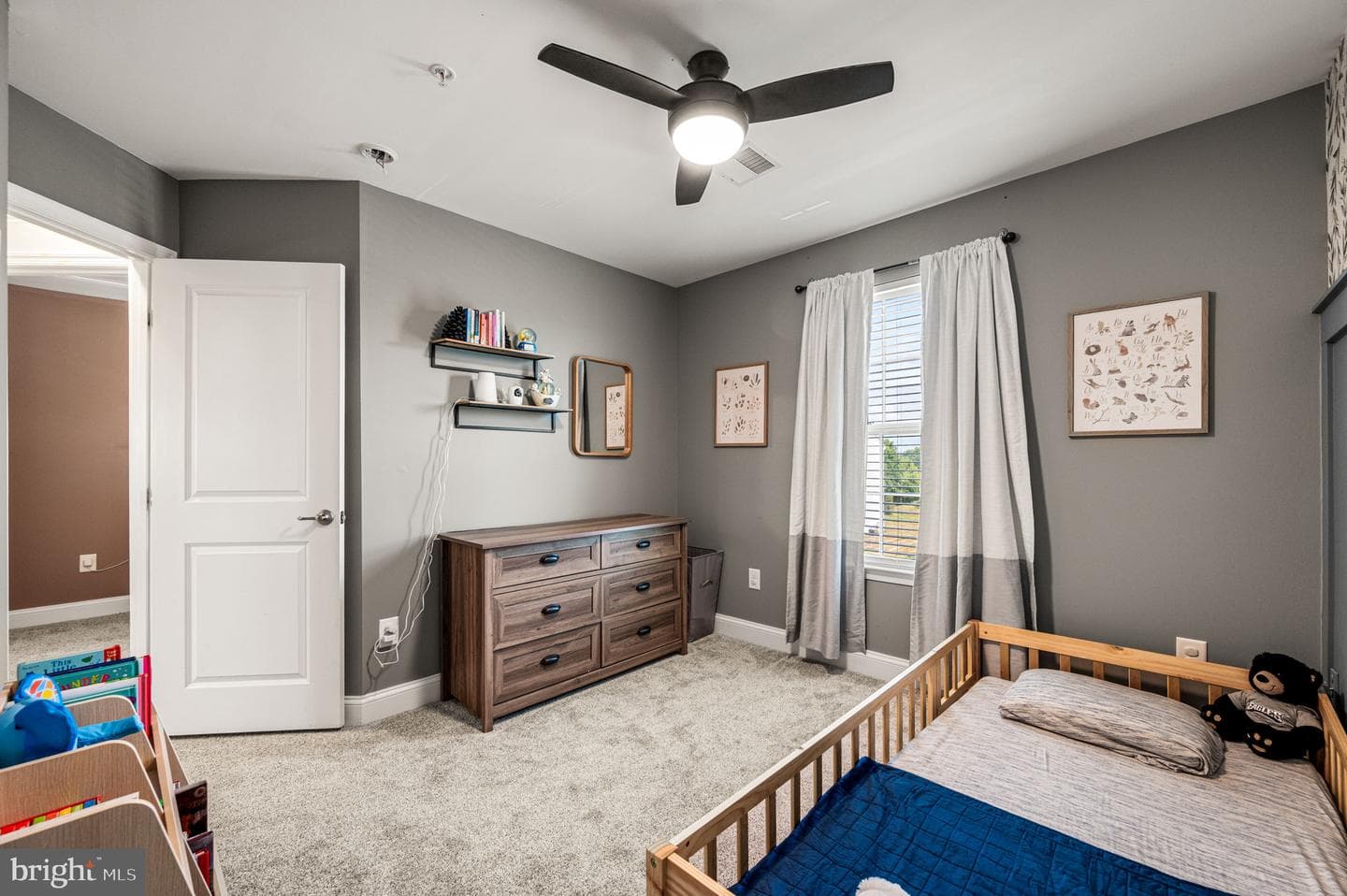 109 Tulip Lane photo 29