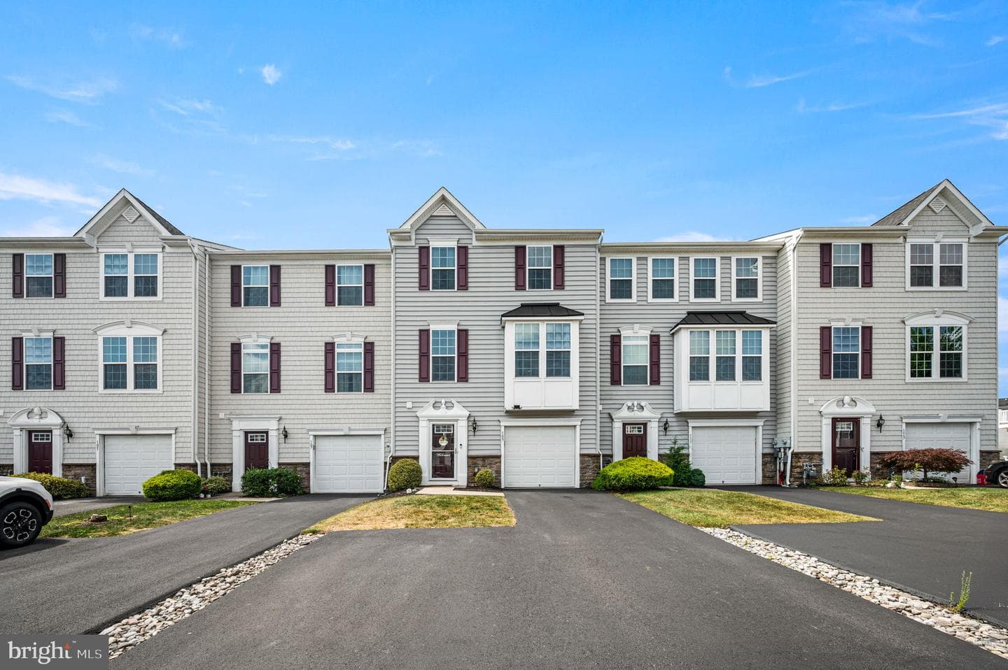109 Tulip Lane photo 34