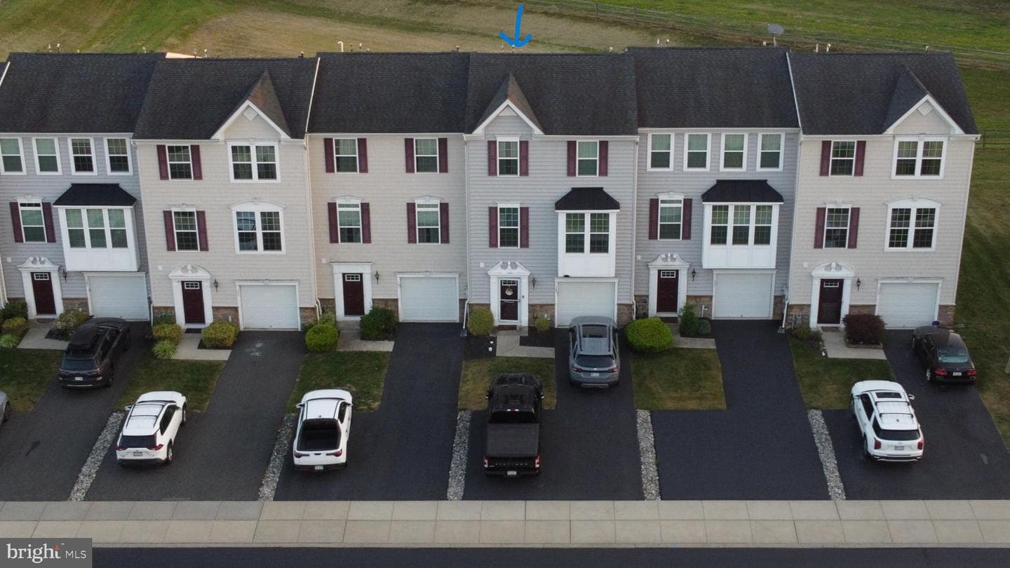 109 Tulip Lane photo 37