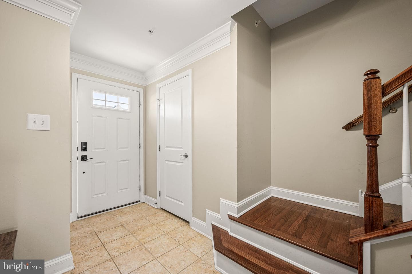 109 Tulip Lane photo 4