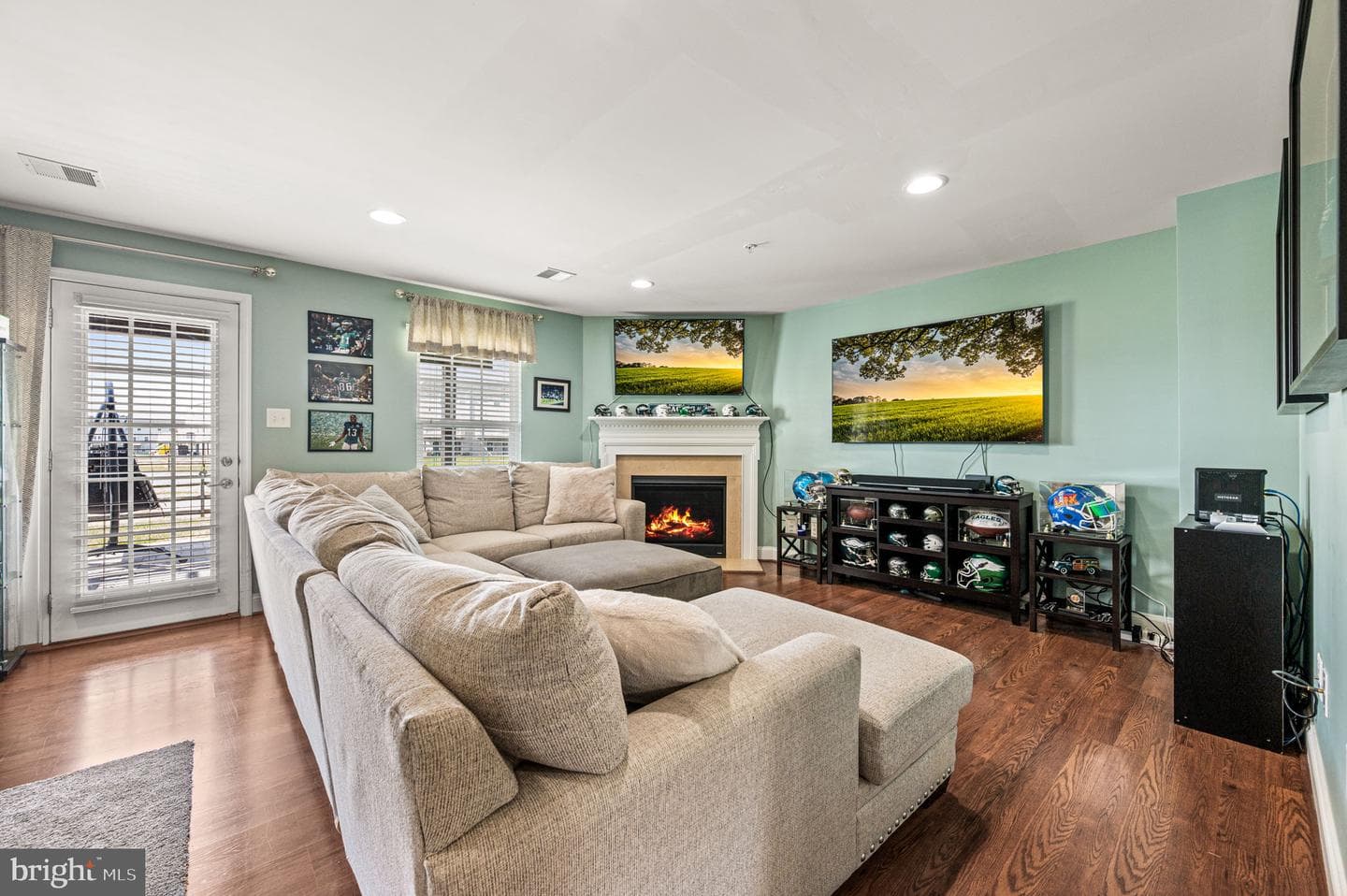 109 Tulip Lane photo 6