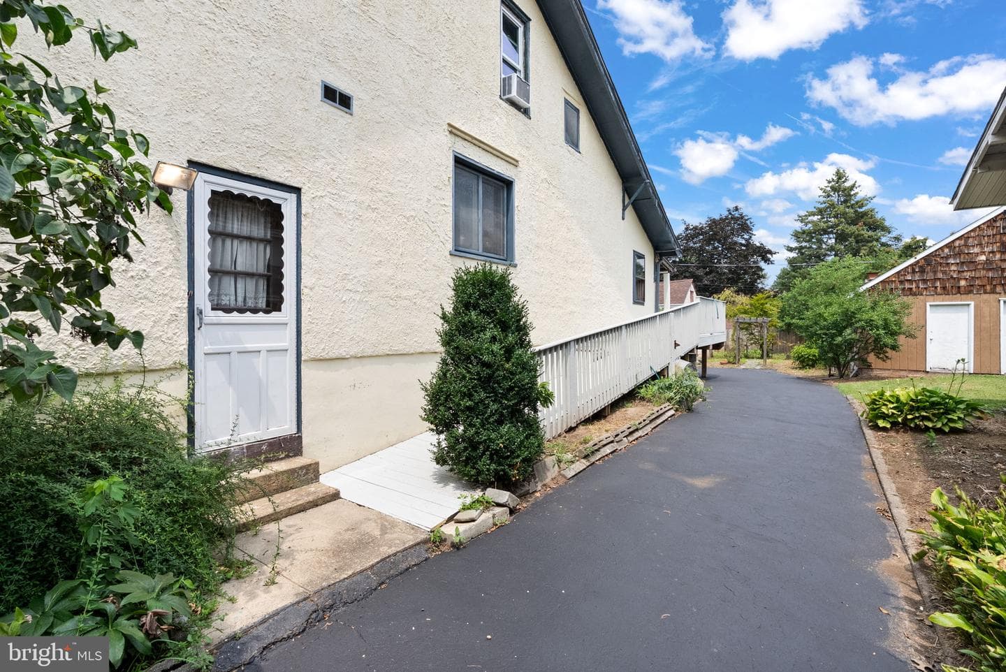 204 Francis Avenue photo 28