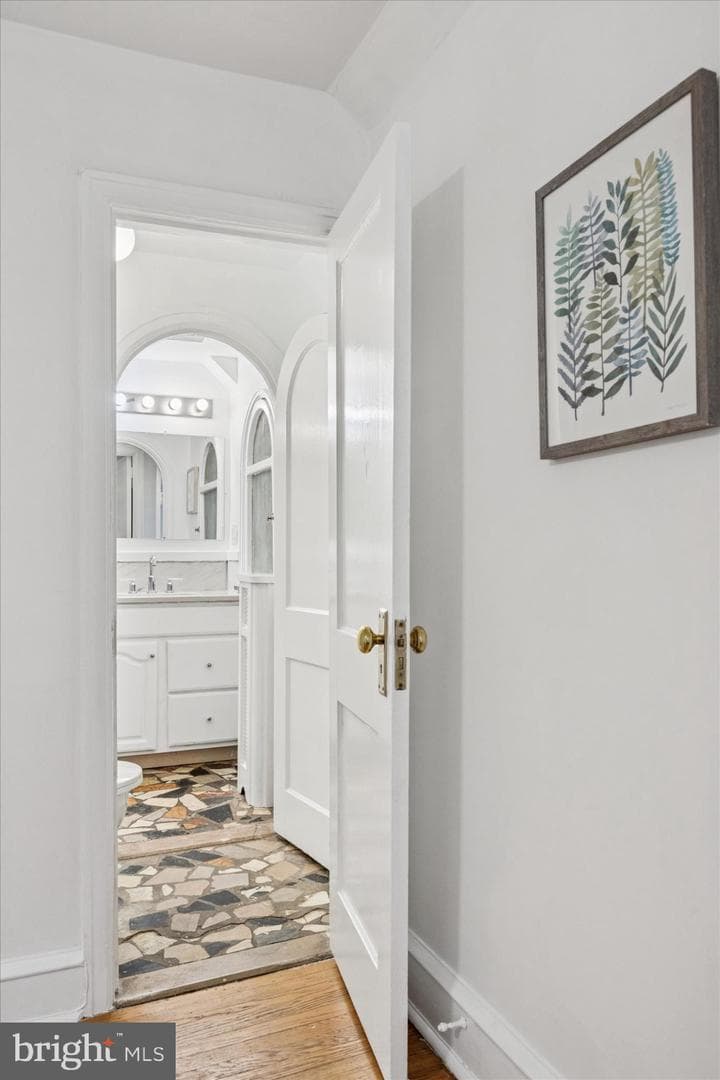 249 Rock Glen Road photo 18