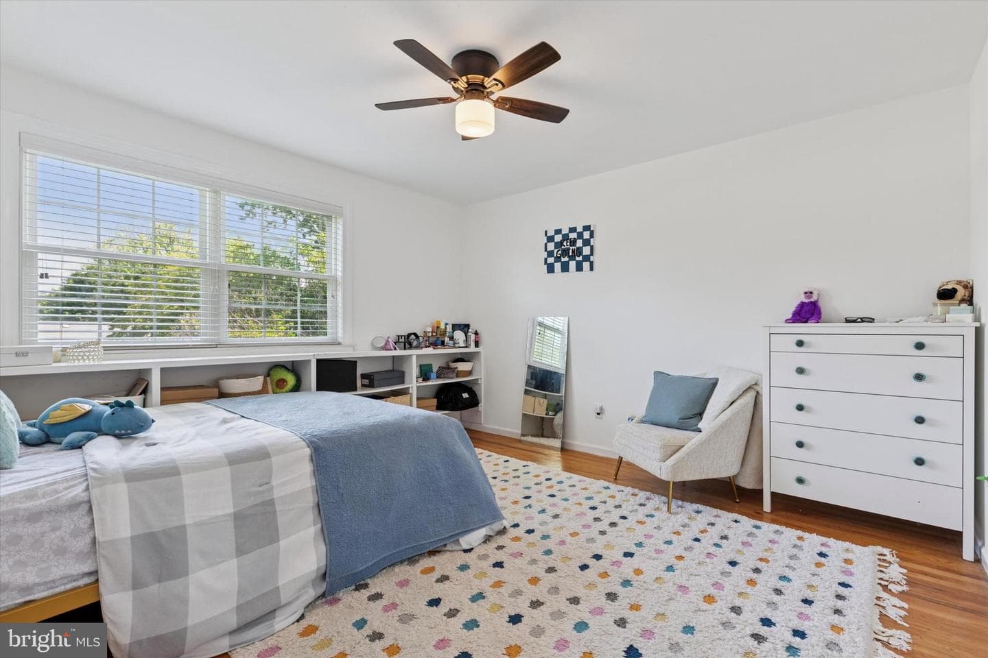 7810 Cobden Road photo 21