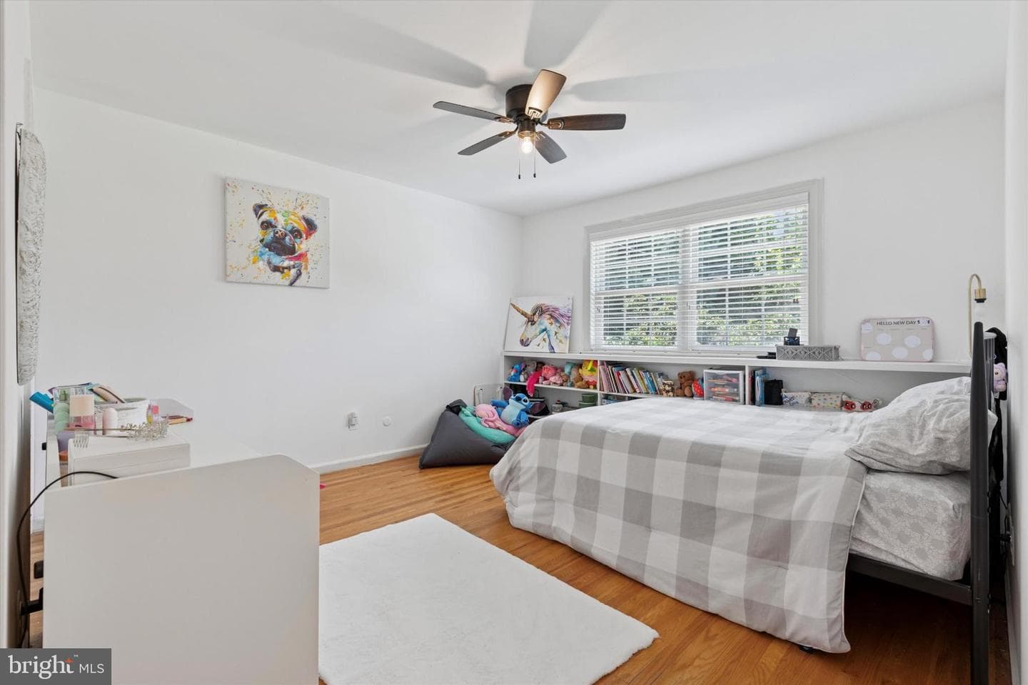 7810 Cobden Road photo 23
