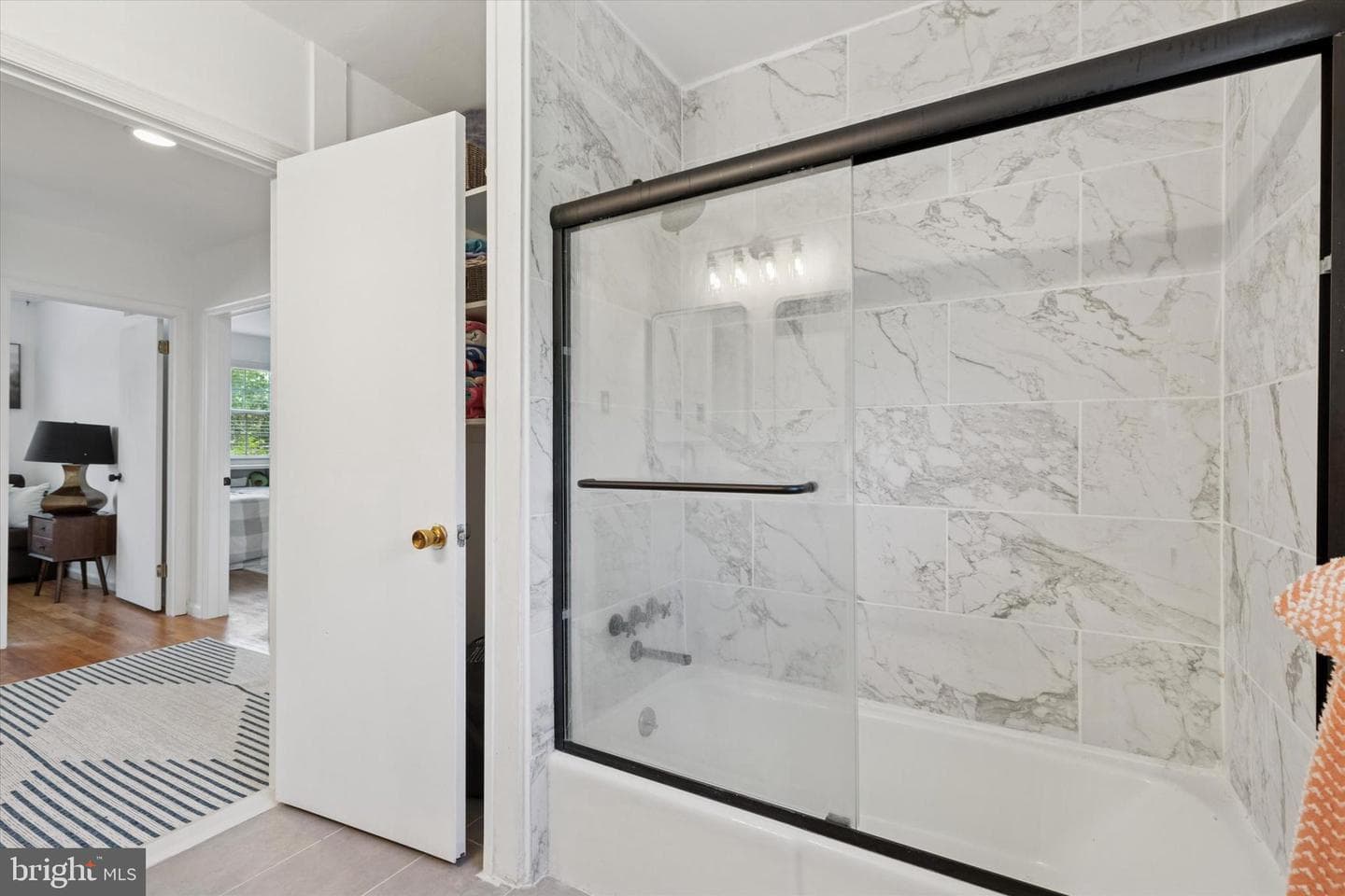 7810 Cobden Road photo 28