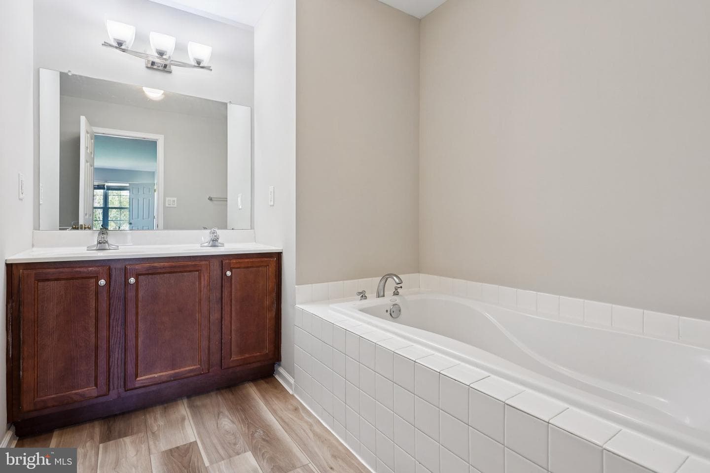 183 Stone Hill Drive photo 36
