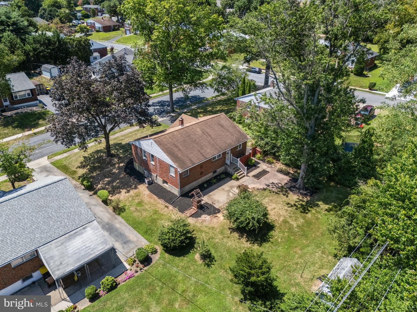 415 Pinecrest Road photo 26