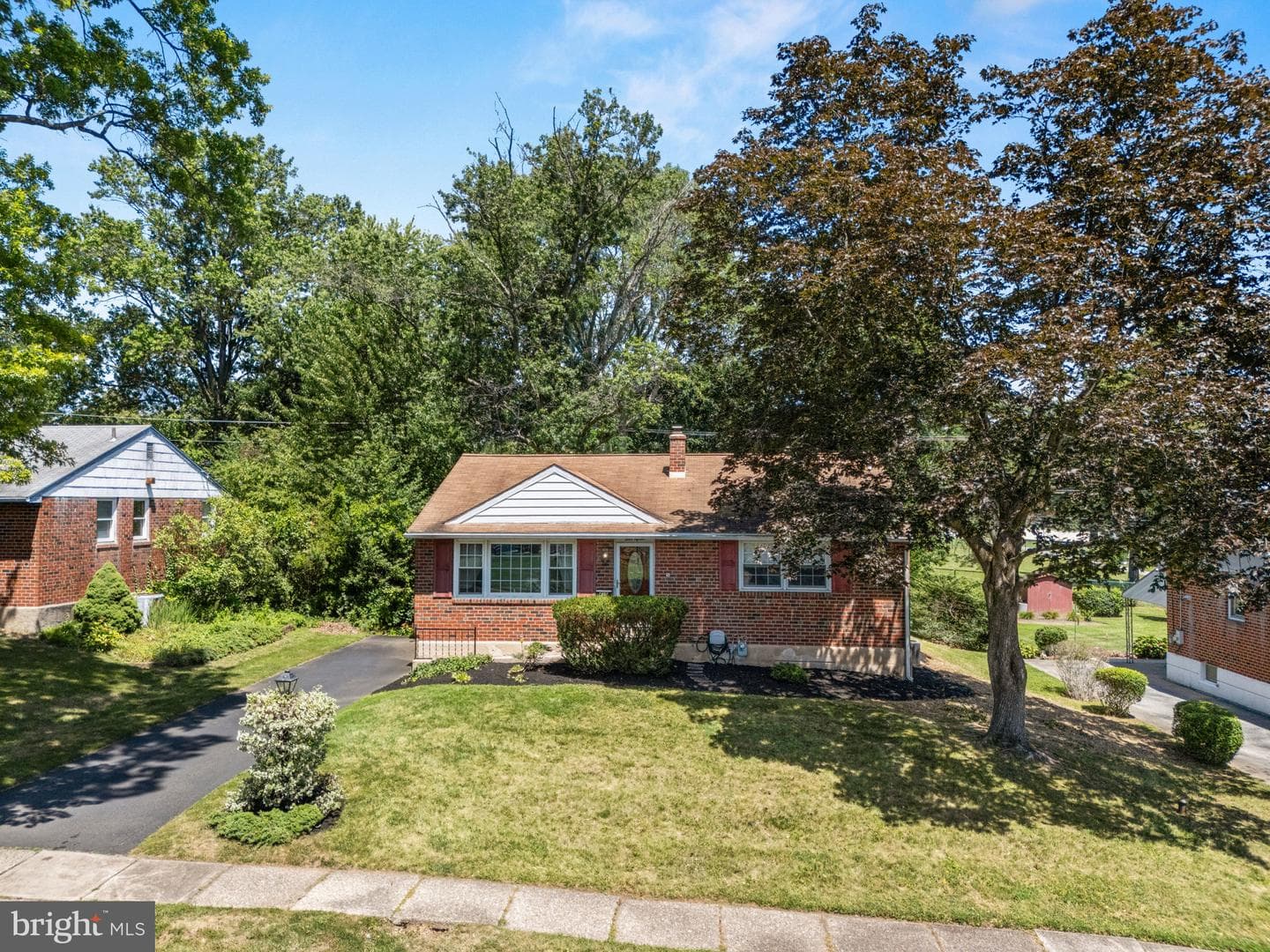 415 Pinecrest Road photo 35