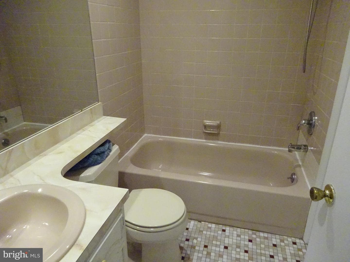 1207 B Crosshill Court photo 16