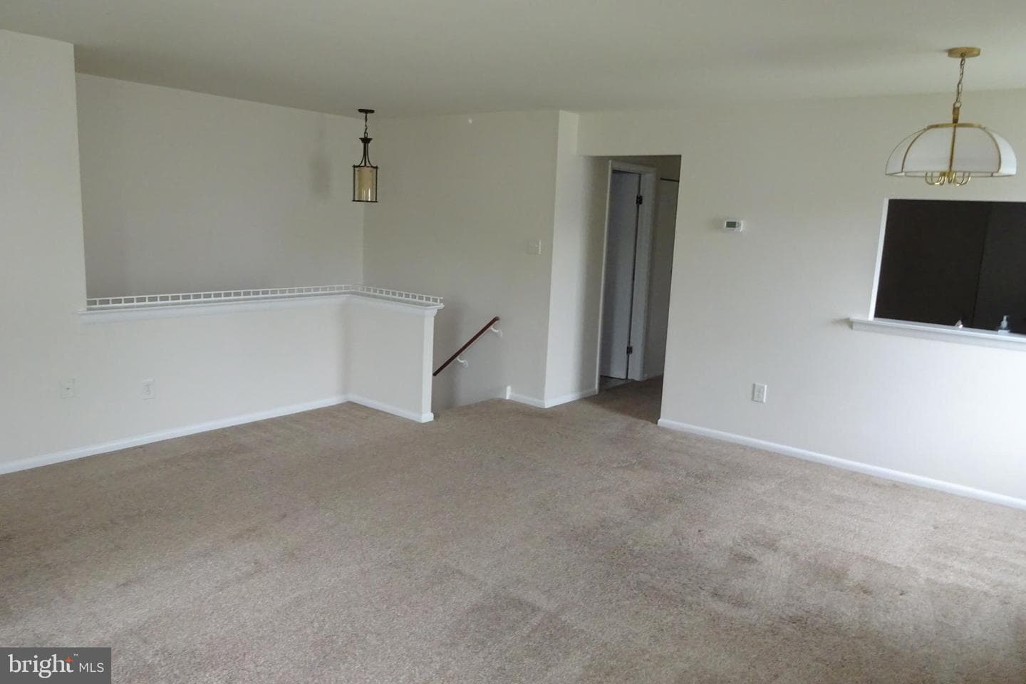 1207 B Crosshill Court photo 2