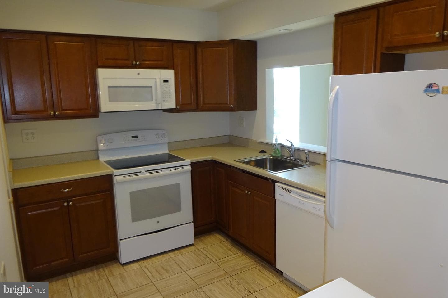 1207 B Crosshill Court photo 8