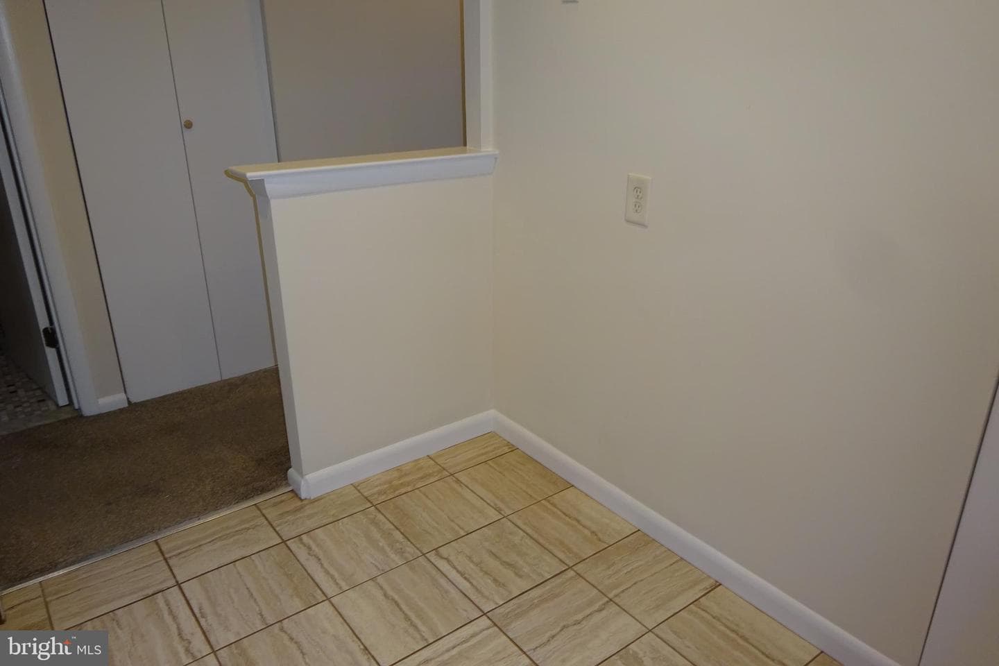 1207 B Crosshill Court photo 9
