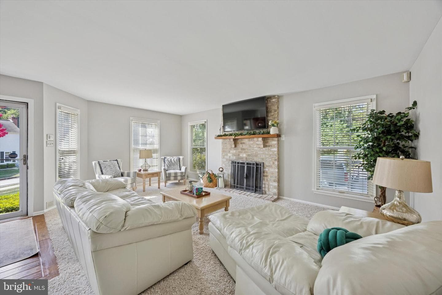 34 Aspen Way photo 3